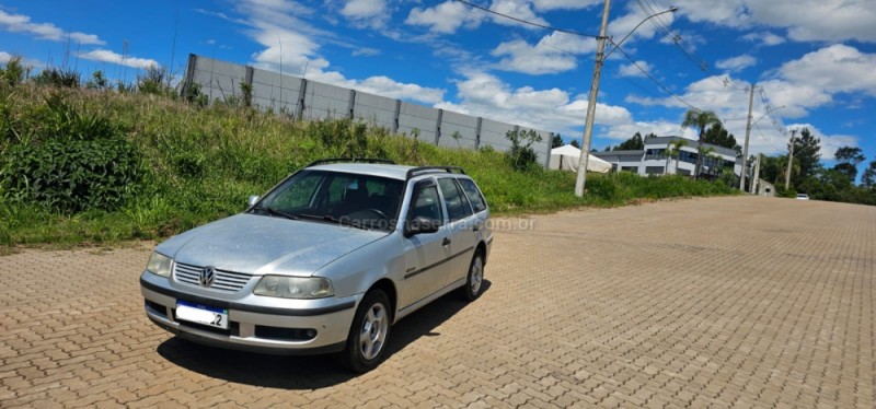 PARATI 1.0 MI SUNSET 16V GASOLINA 4P MANUAL G.III - 2002 - IVOTI