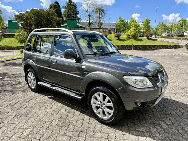 PAJERO TR4 2.0 4X2 16V 140CV FLEX 4P AUTOMÁTICO - 2012 - CAXIAS DO SUL