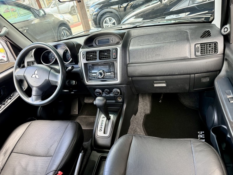 PAJERO TR4 2.0 4X2 16V 140CV FLEX 4P AUTOMÁTICO - 2012 - CAXIAS DO SUL