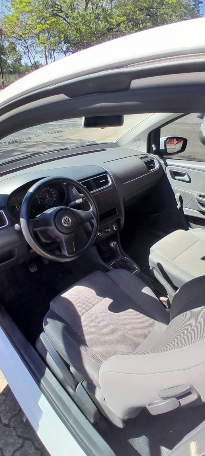 FOX 1.0 MI 8V FLEX 2P MANUAL - 2011 - ESTâNCIA VELHA