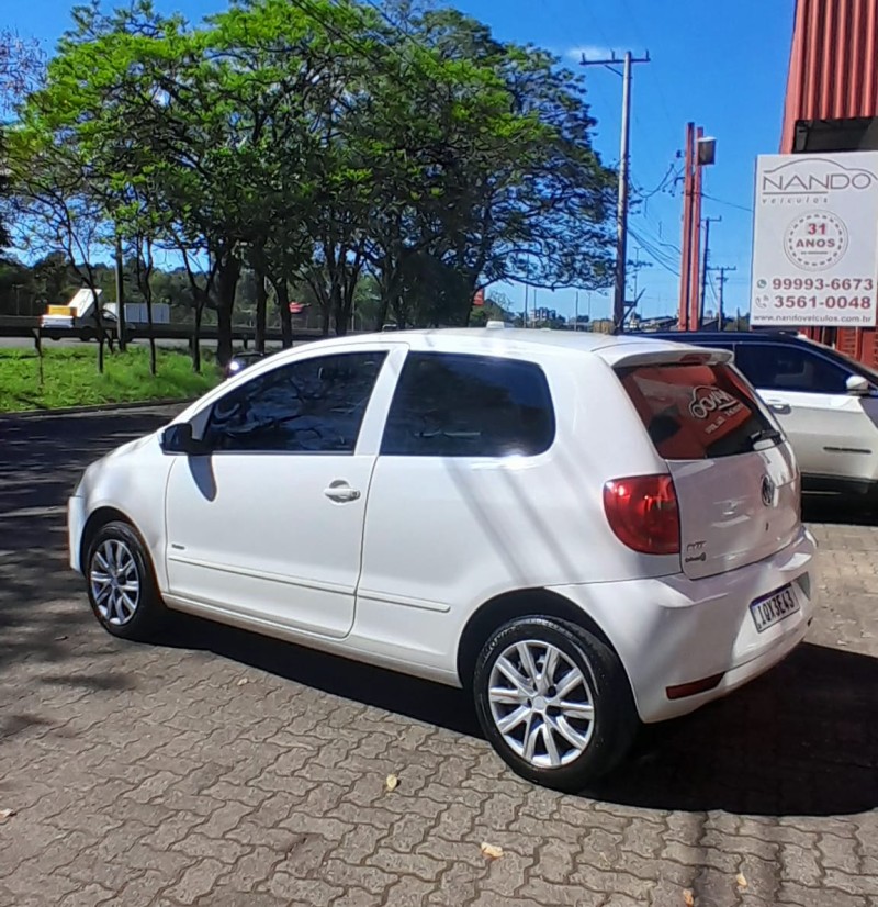 FOX 1.0 MI 8V FLEX 2P MANUAL - 2011 - ESTâNCIA VELHA