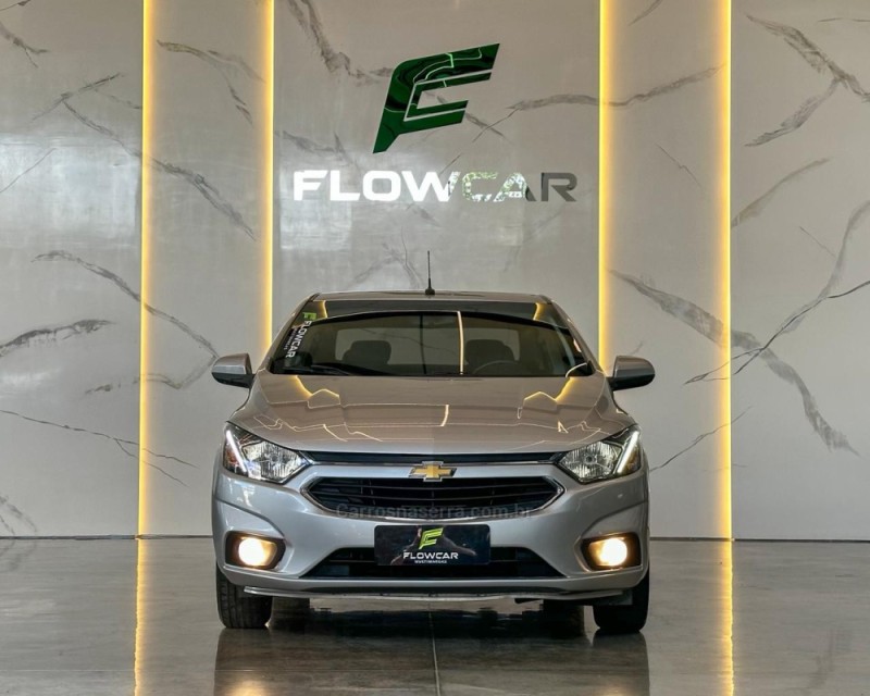 PRISMA 1.4 MPFI LTZ 8V FLEX 4P MANUAL - 2017 - GARIBALDI