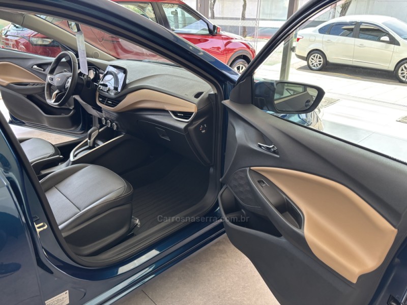 ONIX 1.0	PREMIER II PLUS 12V TURBO FLEX 4P AUTOMÁTICO - 2023 - BENTO GONçALVES
