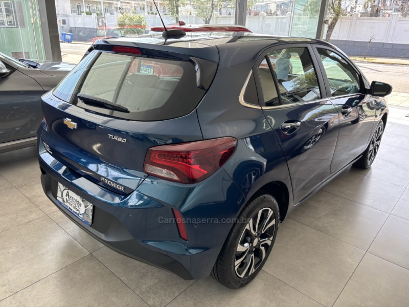 ONIX 1.0	PREMIER II PLUS 12V TURBO FLEX 4P AUTOMÁTICO - 2023 - BENTO GONçALVES
