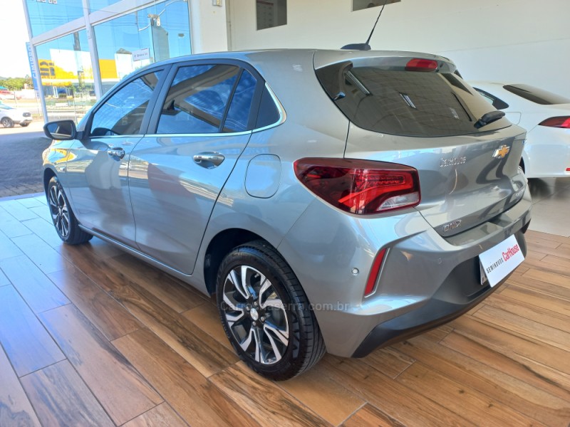 ONIX 1.0 PREMIER II 12V TURBO FLEX 4P AUTOMÁTICO - 2024 - TAQUARA