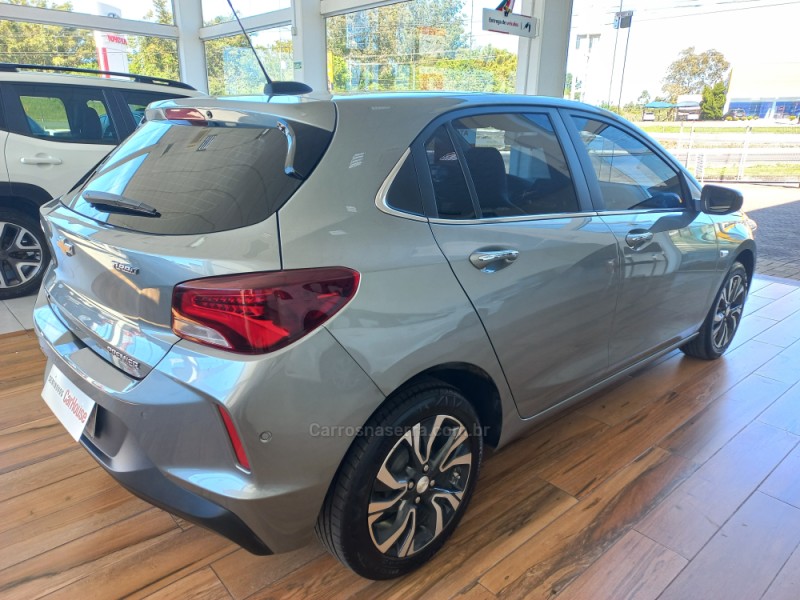 ONIX 1.0 PREMIER II 12V TURBO FLEX 4P AUTOMÁTICO - 2024 - TAQUARA