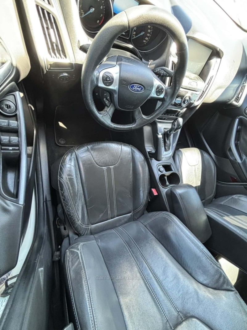 FOCUS 2.0 TITANIUM 16V FLEX 4P AUTOMÁTICO - 2015 - CARLOS BARBOSA