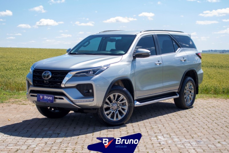 hilux sw4 2.8 srx 4x4 7 lugares 16v turbo intercooler diesel 4p automatico 2023 palmeira das missoes