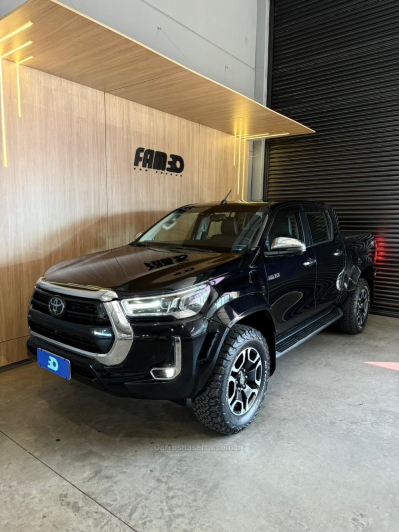HILUX 2.8 SRX PLUS 4X4 CD TURBO DIESEL 4P AUTOMÁTICO - 2024 - LAJEADO