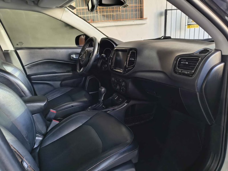 COMPASS 2.0 16V FLEX LIMITED AUTOMÁTICO - 2017 - CAXIAS DO SUL