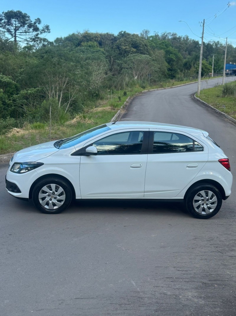 ONIX 1.4 MPFI LT 8V FLEX 4P MANUAL - 2013 - BENTO GONçALVES
