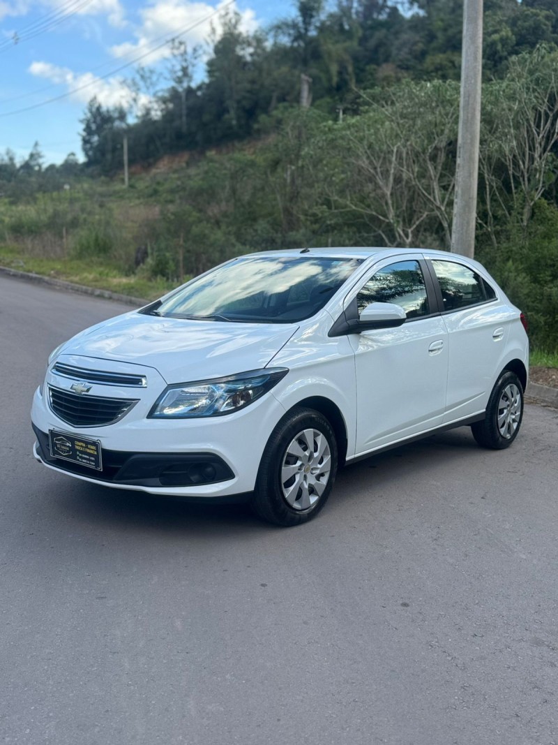 ONIX 1.4 MPFI LT 8V FLEX 4P MANUAL - 2013 - BENTO GONçALVES