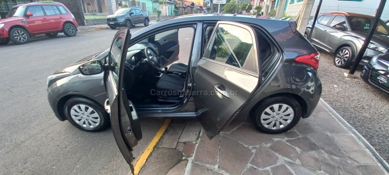 HB20 1.6 COMFORT 16V FLEX 4P MANUAL - 2013 - PICADA CAFé
