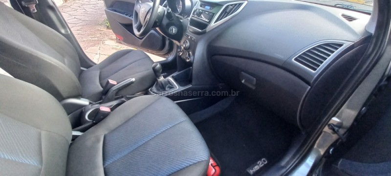 HB20 1.6 COMFORT 16V FLEX 4P MANUAL - 2013 - PICADA CAFé