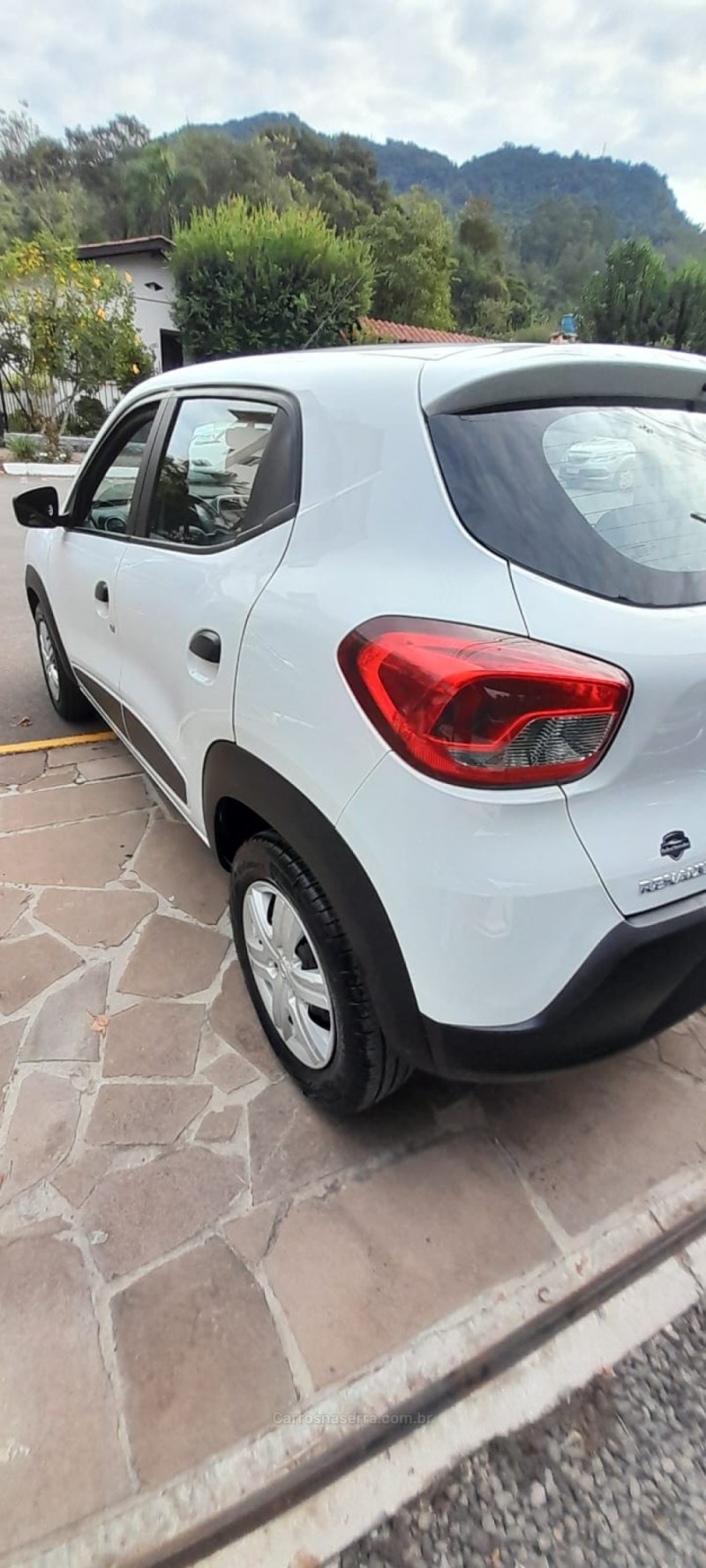 KWID 1.0 12V SCE FLEX ZEN MANUAL - 2020 - PICADA CAFé