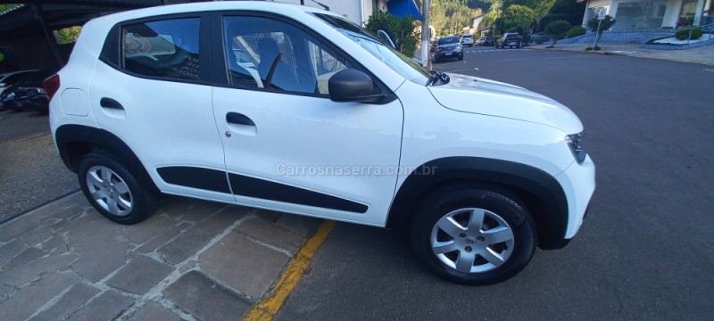 KWID 1.0 12V SCE FLEX ZEN MANUAL - 2019 - PICADA CAFé