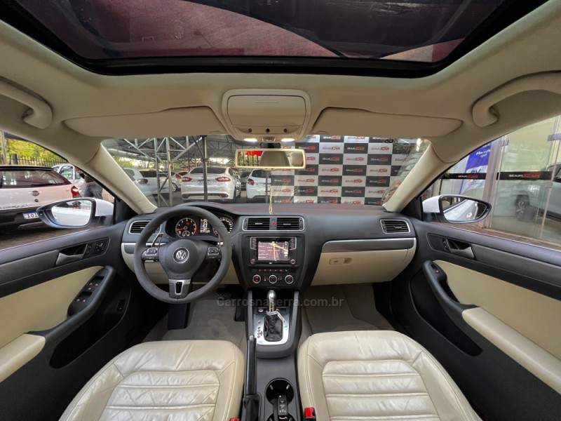 JETTA 2.0 TSI HIGHLINE 200CV GASOLINA 4P TIPTRONIC - 2013 - ESTâNCIA VELHA