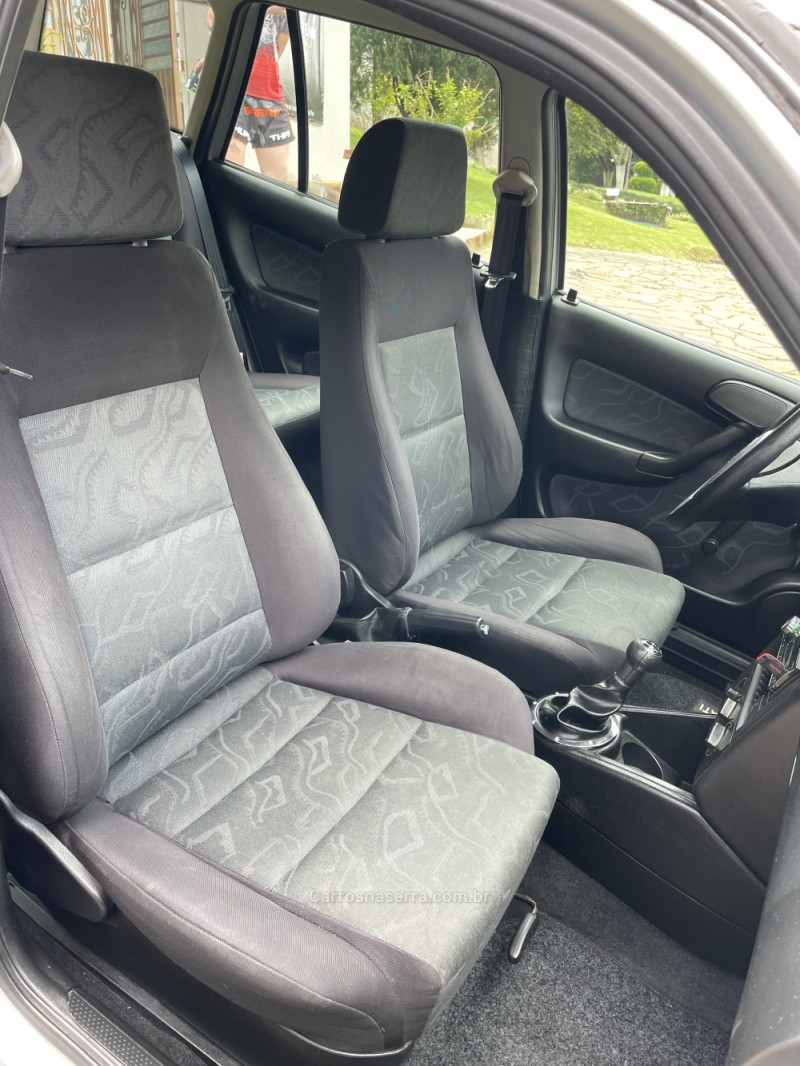 PARATI 1.8 MI 8V GASOLINA 4P MANUAL G.III - 2001 - BENTO GONçALVES