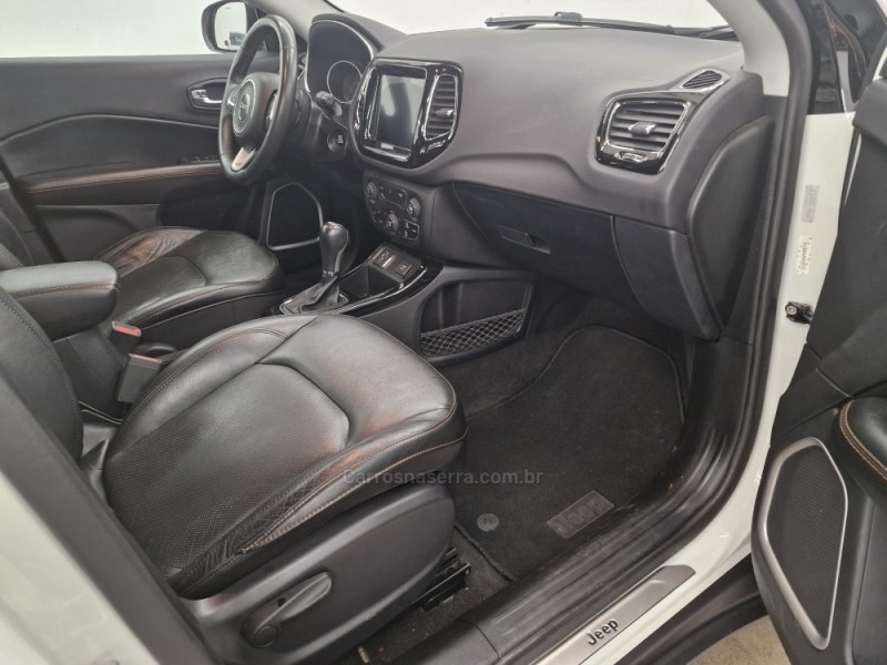 COMPASS 2.0 16V FLEX LIMITED AUTOMÁTICO - 2018 - CAXIAS DO SUL