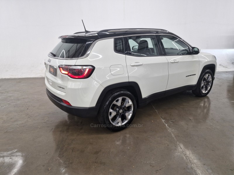 COMPASS 2.0 16V FLEX LIMITED AUTOMÁTICO - 2018 - CAXIAS DO SUL
