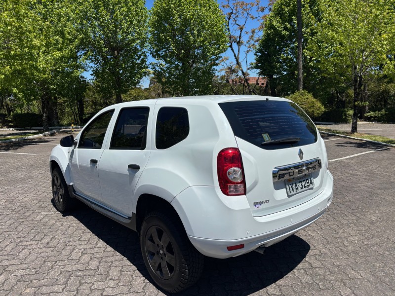 DUSTER 1.6 EXPRESSION 4X2 16V FLEX 4P MANUAL - 2014 - CAXIAS DO SUL