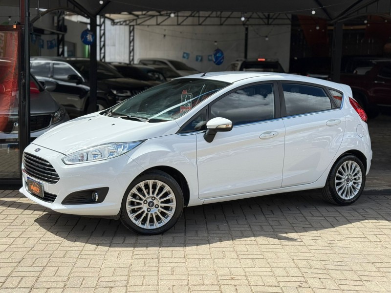 fiesta 1.0 ecoboost titanium hatch 12v gasolina 4p automatico 2017 lagoa vermelha