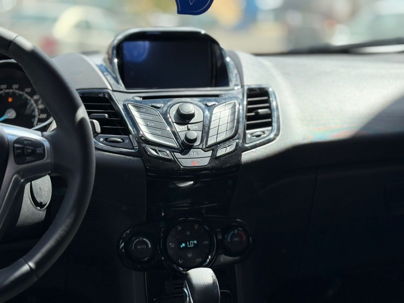 FIESTA 1.0 ECOBOOST TITANIUM HATCH 12V GASOLINA 4P AUTOMÁTICO - 2017 - LAGOA VERMELHA