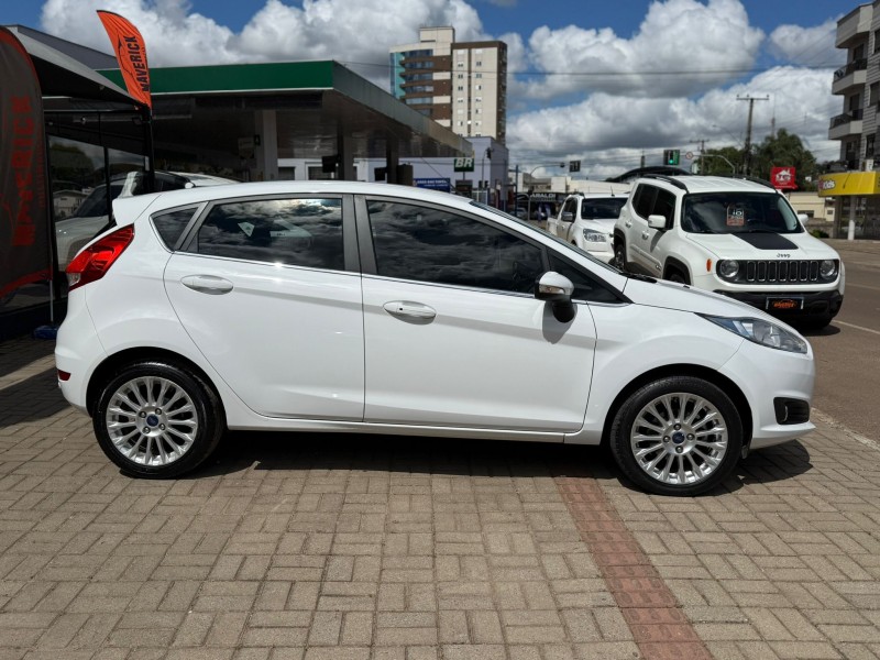 FIESTA 1.0 ECOBOOST TITANIUM HATCH 12V GASOLINA 4P AUTOMÁTICO - 2017 - LAGOA VERMELHA
