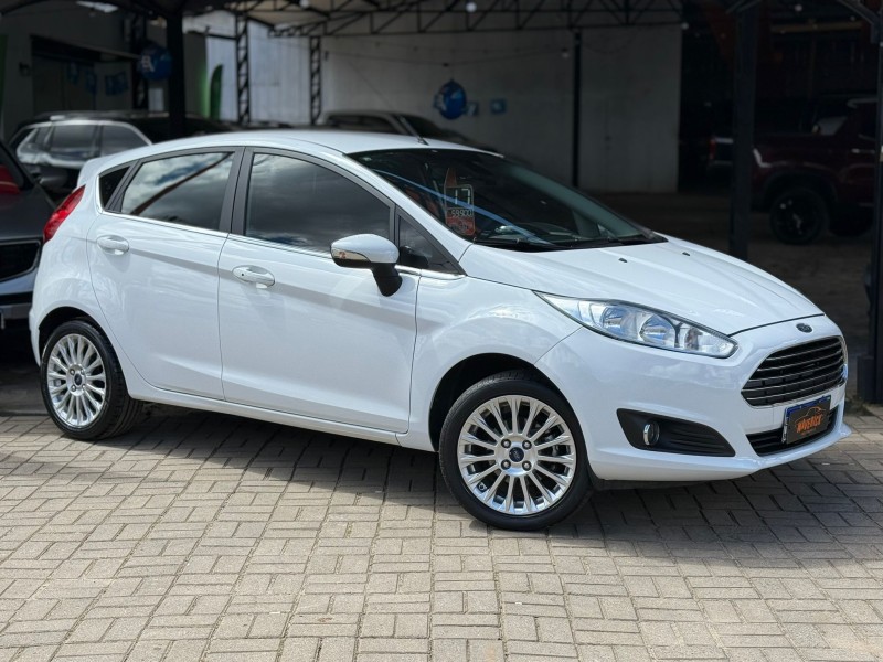 FIESTA 1.0 ECOBOOST TITANIUM HATCH 12V GASOLINA 4P AUTOMÁTICO - 2017 - LAGOA VERMELHA