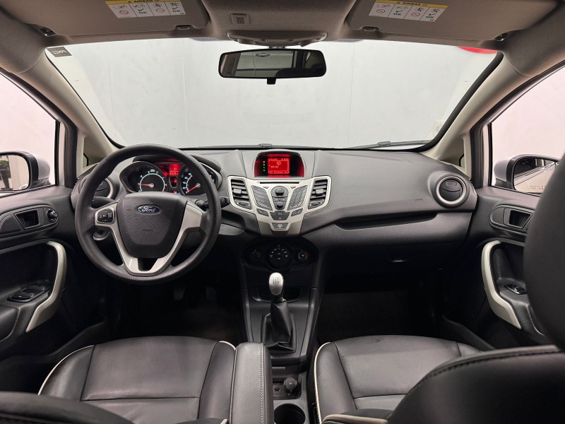 FIESTA 1.6 SE HATCH 16V FLEX 4P MANUAL - 2013 - CAXIAS DO SUL