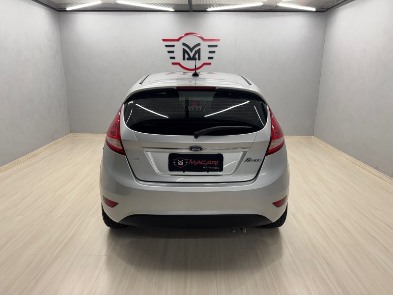 FIESTA 1.6 SE HATCH 16V FLEX 4P MANUAL - 2013 - CAXIAS DO SUL