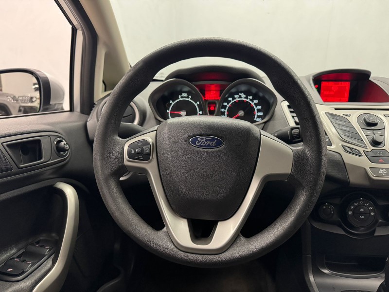 FIESTA 1.6 SE HATCH 16V FLEX 4P MANUAL - 2013 - CAXIAS DO SUL