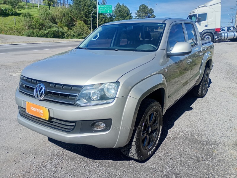 AMAROK 2.0 TRENDLINE 4X4 CD 16V TURBO INTERCOOLER DIESEL 4P AUTOMÁTICO
