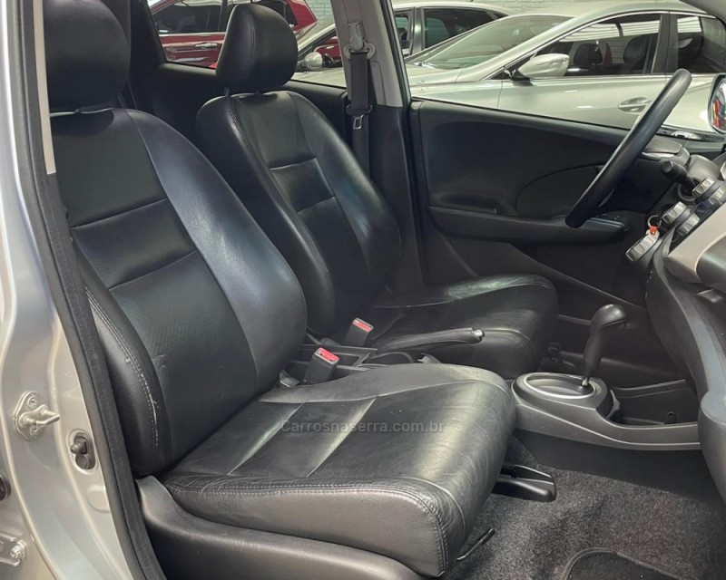 FIT 1.5 TWIST 16V FLEX 4P AUTOMÁTICO - 2014 - VACARIA