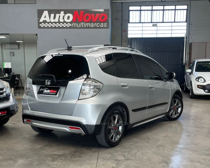 FIT 1.5 TWIST 16V FLEX 4P AUTOMÁTICO - 2014 - VACARIA
