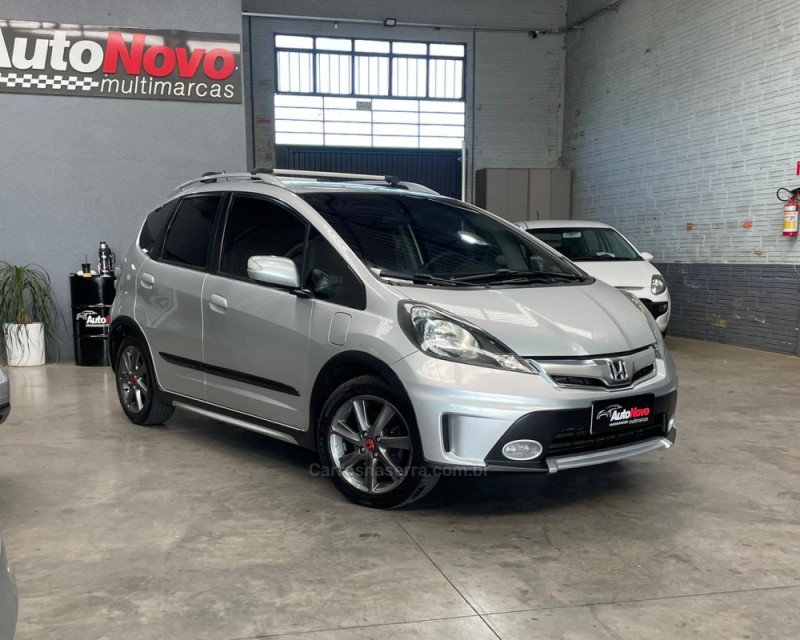 FIT 1.5 TWIST 16V FLEX 4P AUTOMÁTICO - 2014 - VACARIA