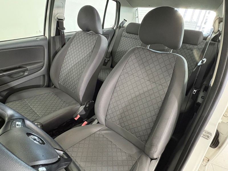 FOX 1.6 MSI TRENDLINE 8V FLEX 4P MANUAL - 2016 - FARROUPILHA