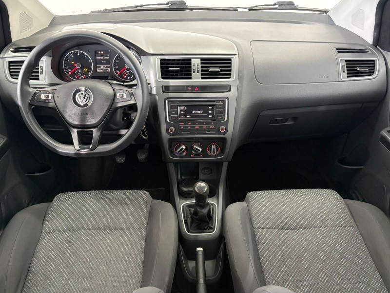FOX 1.6 MSI TRENDLINE 8V FLEX 4P MANUAL - 2016 - FARROUPILHA