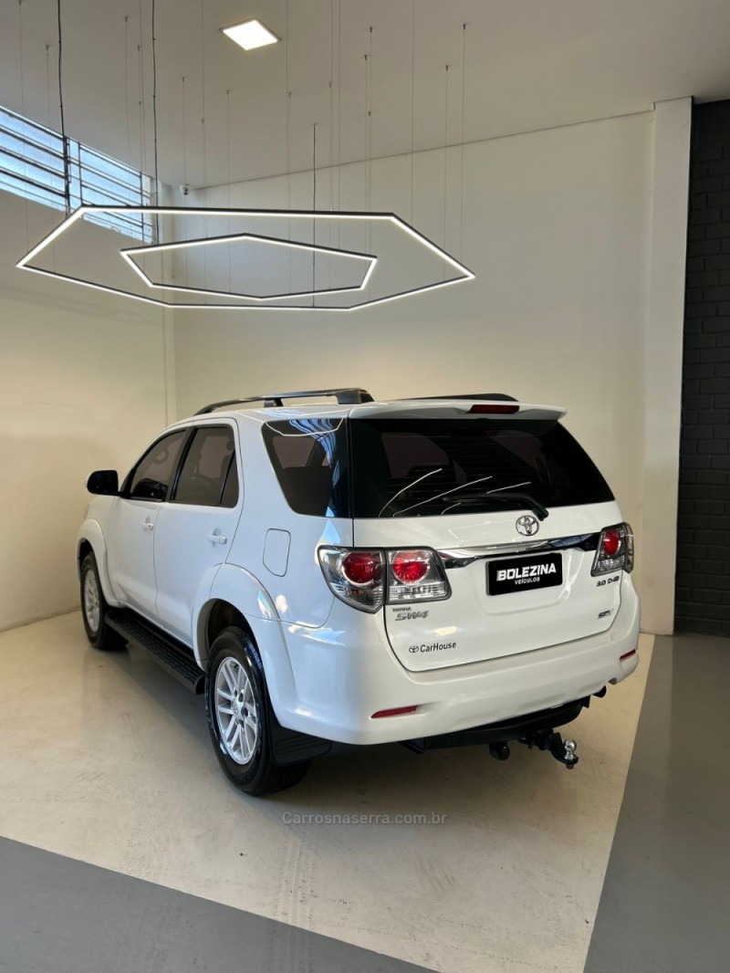 HILUX SW4 3.0 SRV 4X4 7 LUGARES 16V TURBO INTERCOOLER DIESEL 4P AUTOMÁTICO - 2015 - NOVO HAMBURGO