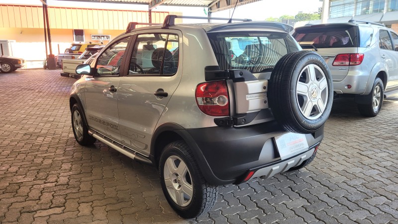 CROSSFOX 1.6 MI FLEX 8V 4P MANUAL - 2010 - GARIBALDI