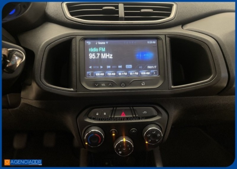 ONIX 1.4 MPFI LT 8V FLEX 4P MANUAL - 2016 - SANTA CRUZ DO SUL