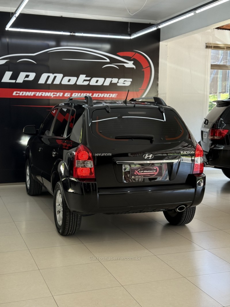 TUCSON 2.0 MPFI GLS 16V 143CV 2WD FLEX 4P AUTOMÁTICO - 2013 - FARROUPILHA