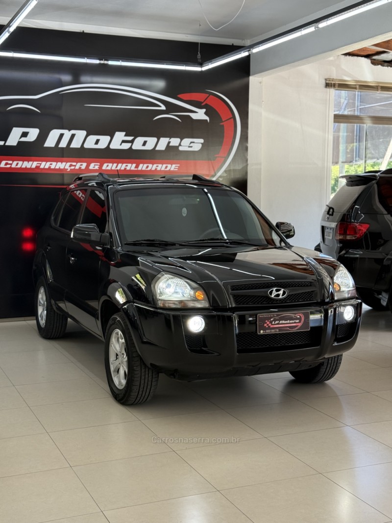 TUCSON 2.0 MPFI GLS 16V 143CV 2WD FLEX 4P AUTOMÁTICO - 2013 - FARROUPILHA