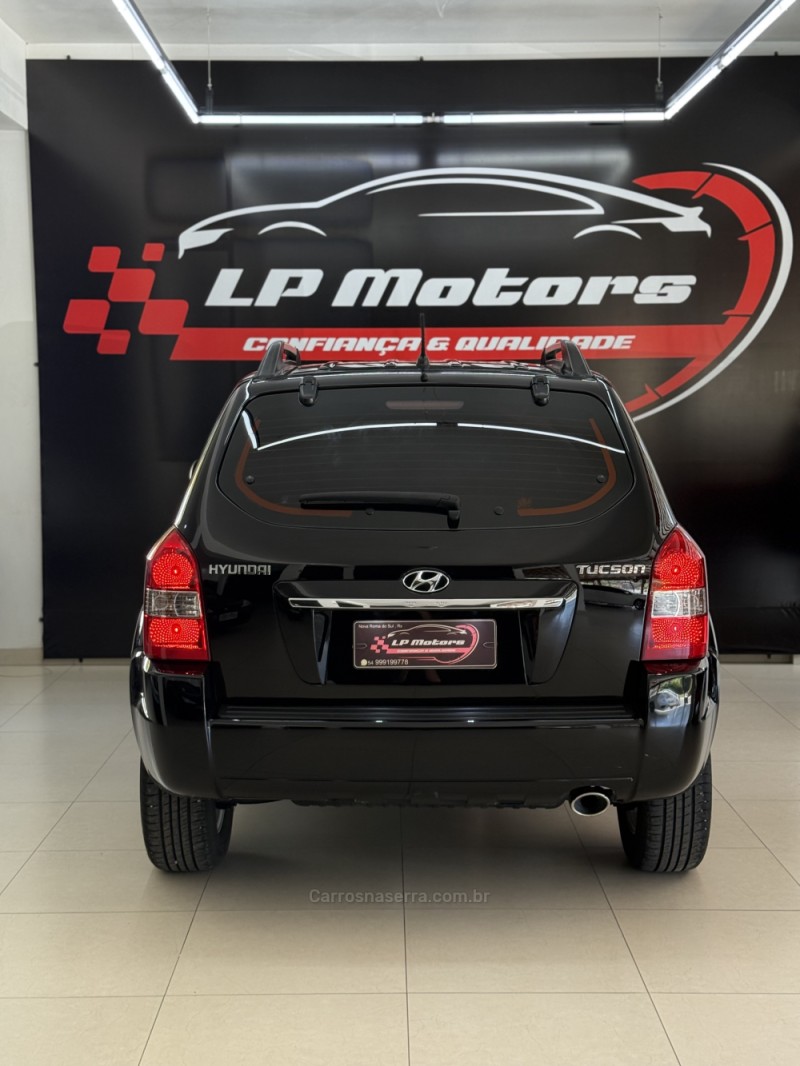 TUCSON 2.0 MPFI GLS 16V 143CV 2WD FLEX 4P AUTOMÁTICO - 2013 - FARROUPILHA