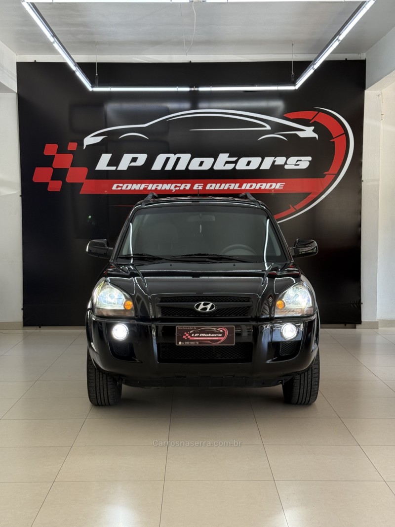 TUCSON 2.0 MPFI GLS 16V 143CV 2WD FLEX 4P AUTOMÁTICO - 2013 - FARROUPILHA