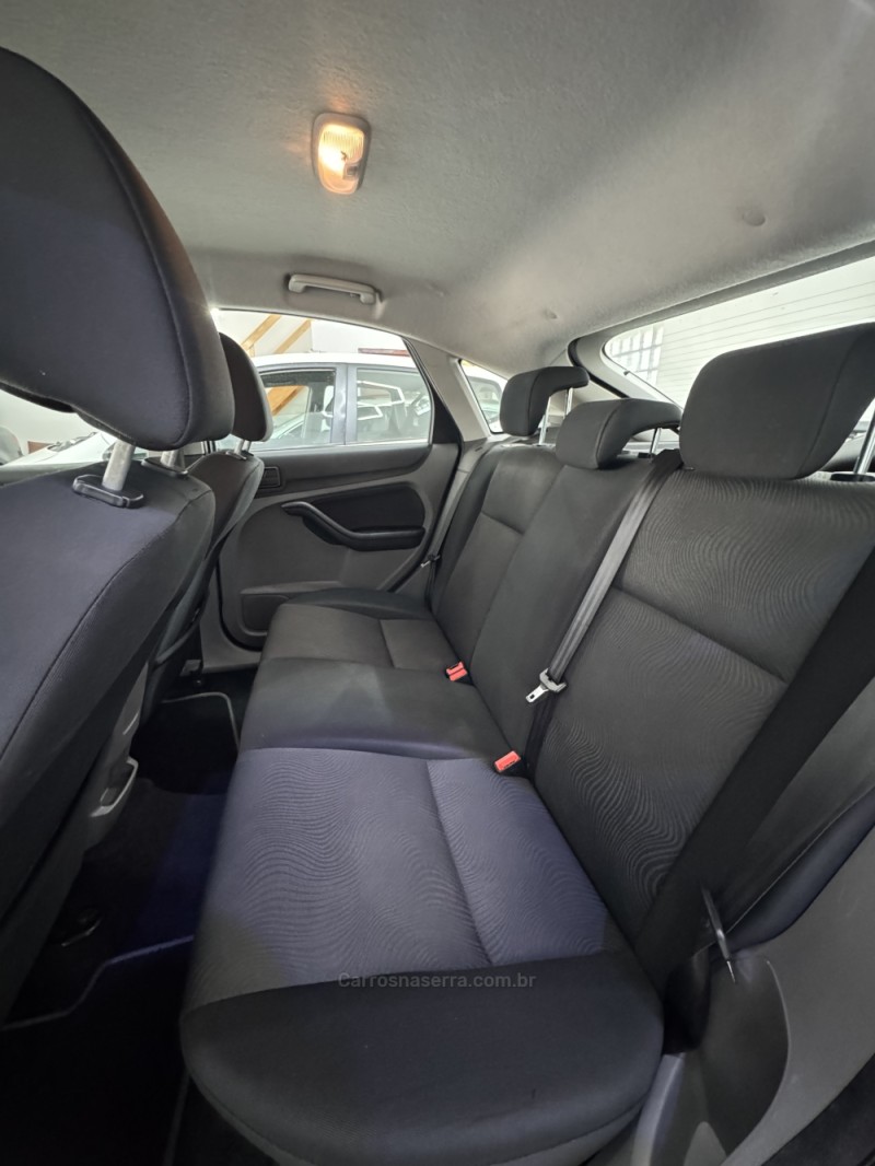 FOCUS 1.6 SE 16V FLEX 4P MANUAL - 2012 - CAXIAS DO SUL