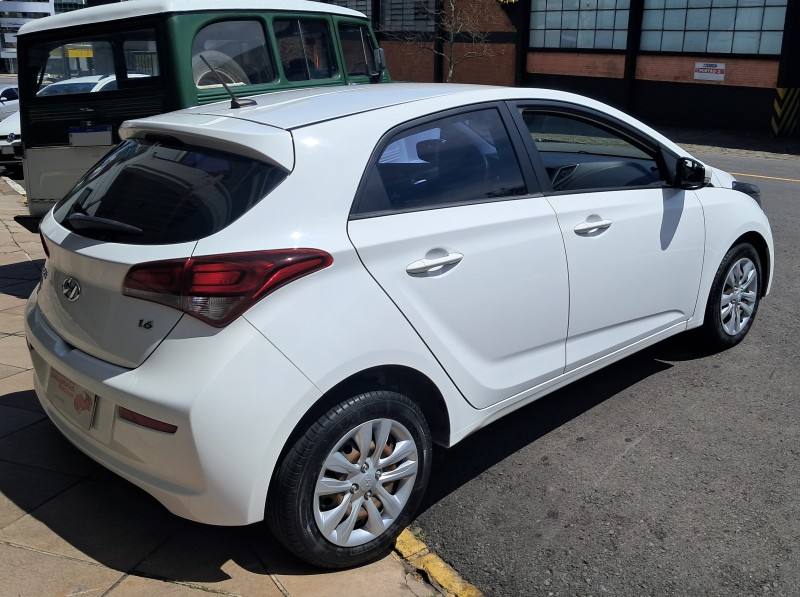 HB20 1.6 COMFORT 16V FLEX 4P MANUAL - 2019 - FLORES DA CUNHA