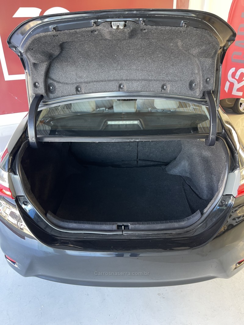 COROLLA 1.8 GLI 16V FLEX 4P AUTOMÁTICO - 2018 - NOVO HAMBURGO