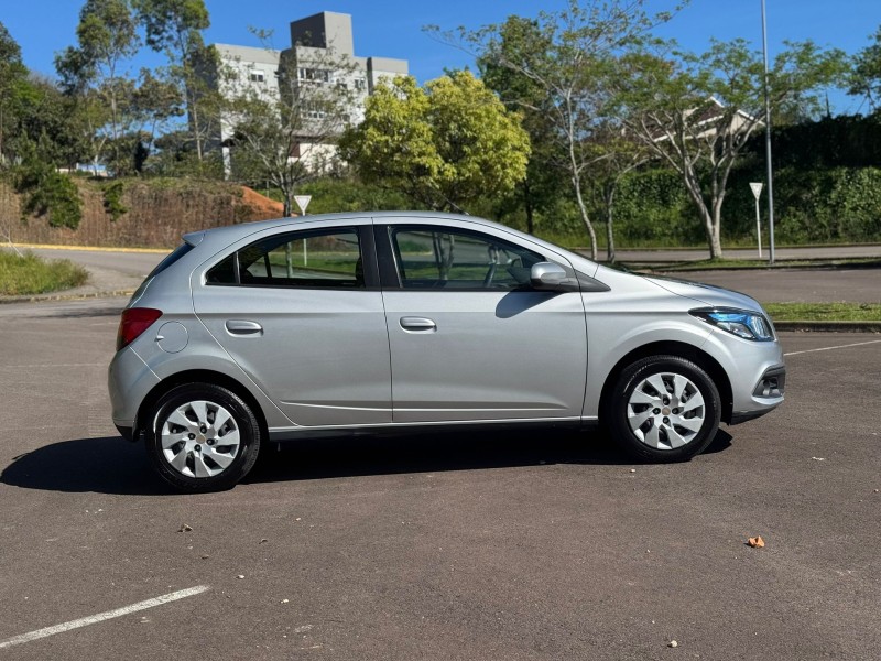 ONIX 1.4 MPFI LT 8V FLEX 4P MANUAL - 2014 - BENTO GONçALVES