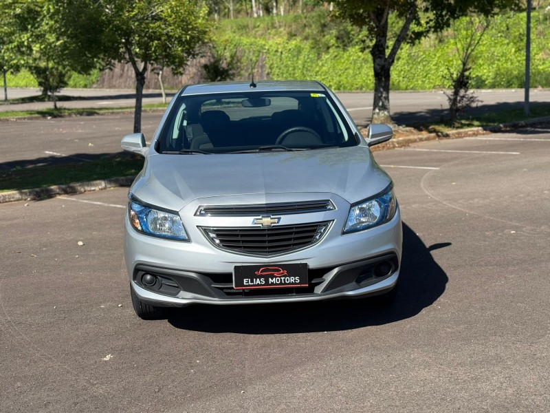 ONIX 1.4 MPFI LT 8V FLEX 4P MANUAL - 2014 - BENTO GONçALVES